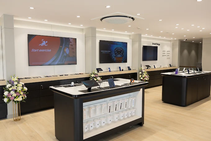 Samsung Experience Store- South Extension II thumbnail 4