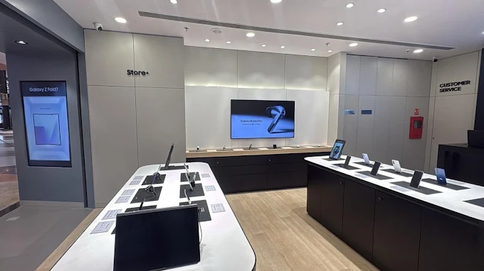 Samsung Experience Store- Phoenix United-Lucknow thumbnail 4