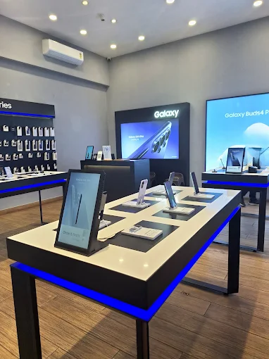 Samsung Experience Store- Katargam store image