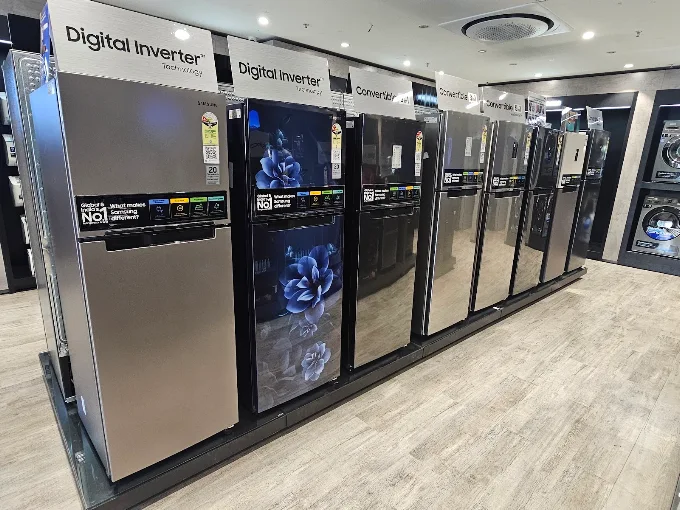 Samsung Smart Plaza - Novel Home Appliances store image 3