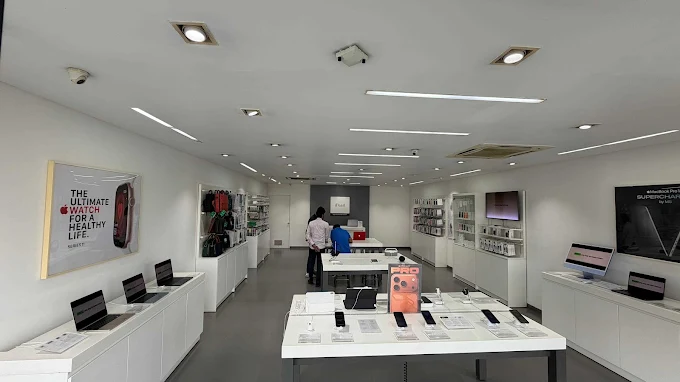 Aptronix-Apple Premium Reseller-Naroda store image 3