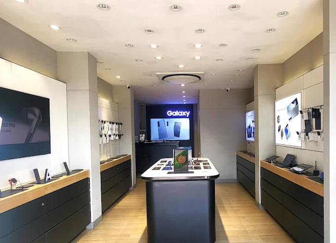 Samsung Experience Store- Rednam Gardens, Visakhapatnam store image