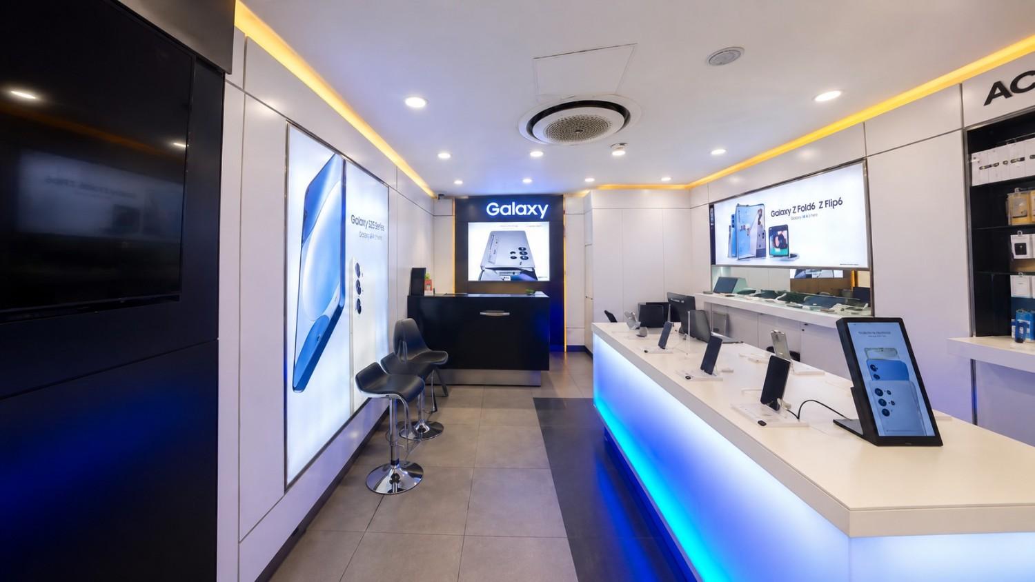 Samsung Experience Store- Udaipur, Ashok Nagar store image