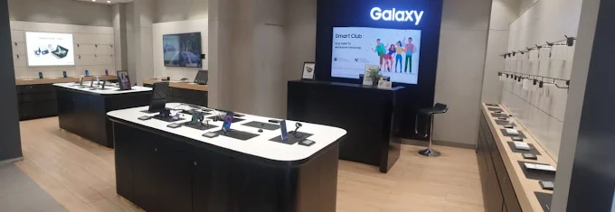 Samsung Experience Store- Vastral store image 3