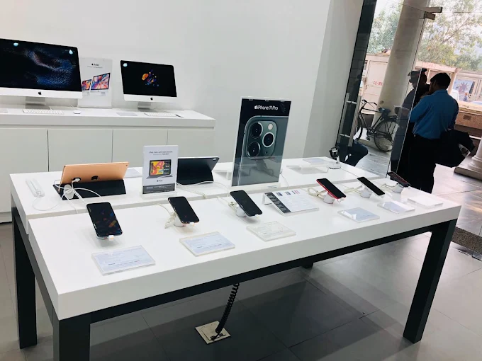 Future World - Apple Authorised Reseller-CONNAUGHT PLACE store image 4