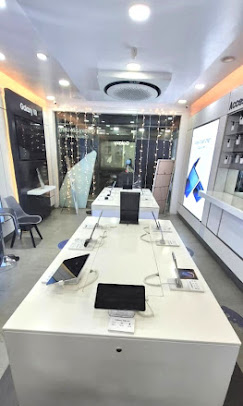 Samsung Experience Store- Triplicane store image 4