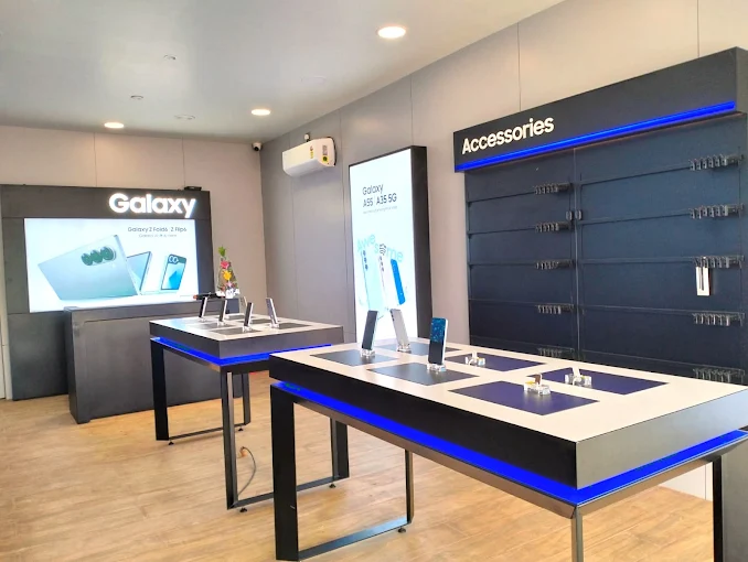 Samsung Experience Store- Old Narayangaon store image