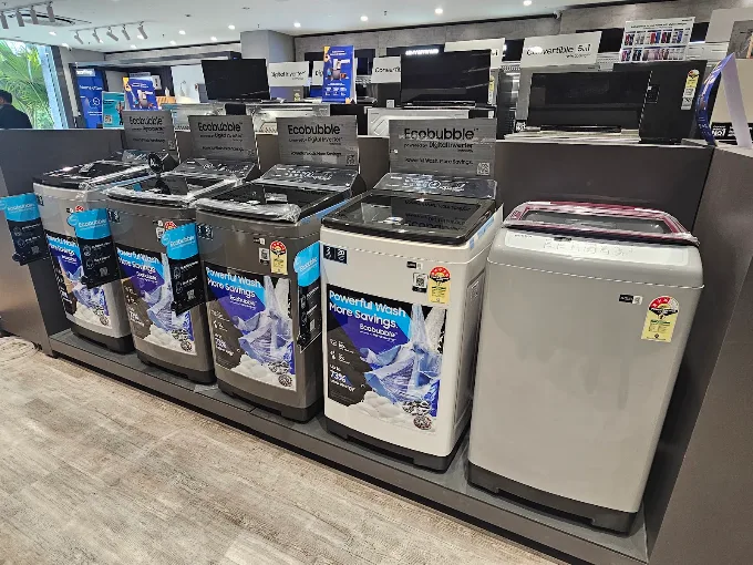 Samsung Smart Plaza - Novel Home Appliances store image 4