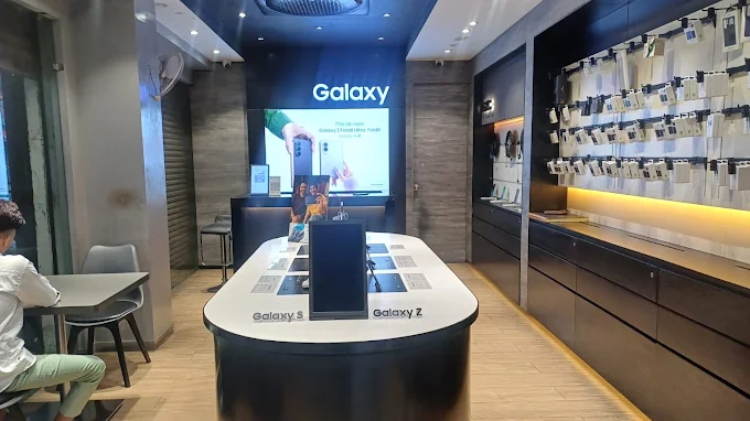Samsung Experience Store- Sanjay Place, Agra store image