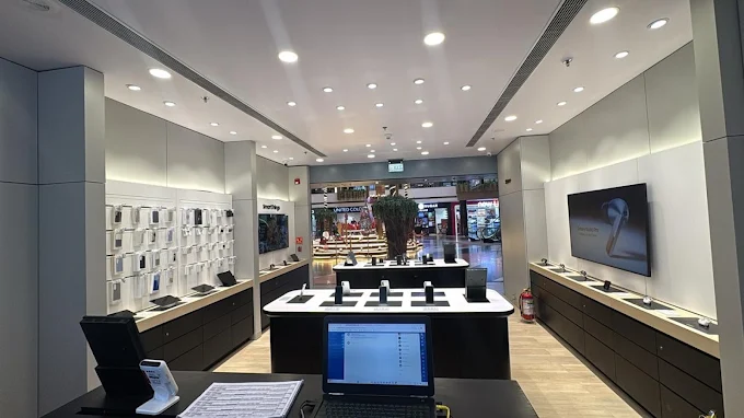 Samsung Experience Store- Phoenix United-Lucknow store image