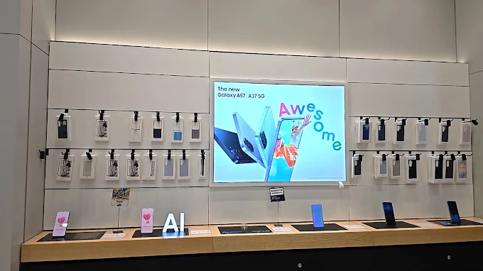 Samsung Experience Store- Tribeca Highstreet store image 3