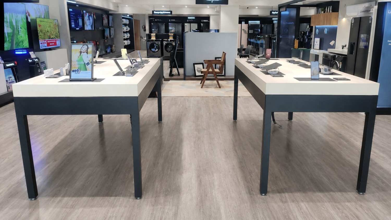 Samsung SmartPlaza - Bajaj Electroincs store image