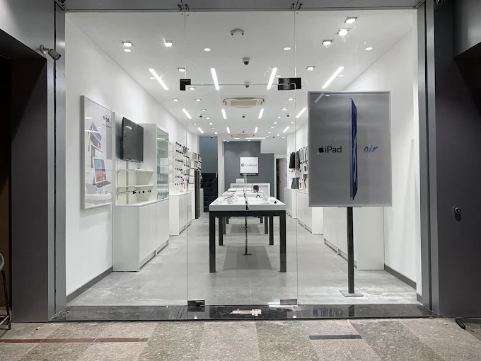Future World - Apple Authorised Reseller-Greater Kailash store image 3