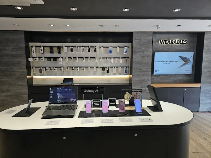 Samsung Experience Store- Nagavarapalya CV Raman Nagar store image 3