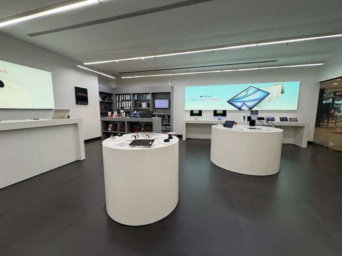 IVENUS-Apple Premium Reseller-Palava City store image 3