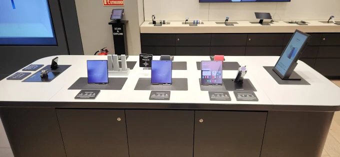 Samsung Experience Store- Yelahanka Mall of Asia store image 4