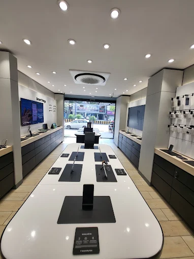 Samsung Experience Store- Samrat Ashok Nagar, Indore thumbnail 4