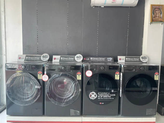 LG BEST SHOP - CYBER PERIPHERALS PVT LTD-Chhatrapati Sambhajinagar store image 3