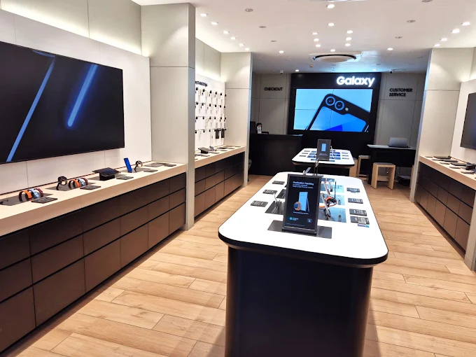Samsung Experience Store- Civil Lines, Prayagraj store image
