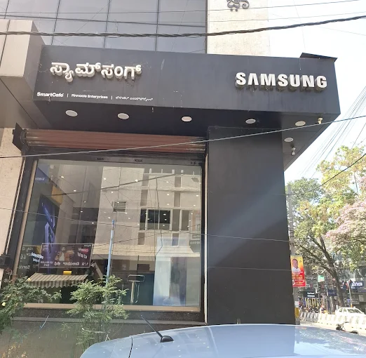 Samsung Experience Store- Koramangala KHB Colony store image 4