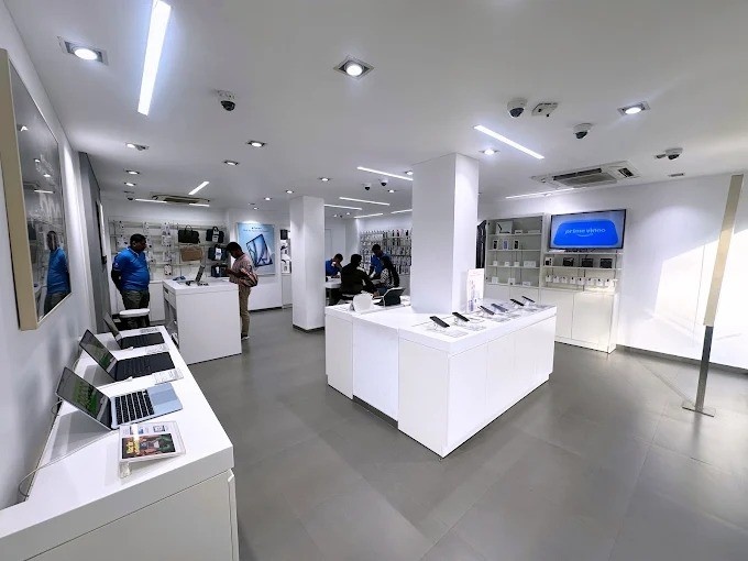 IVENUS-Apple Premium Reseller-Chembur store image 3