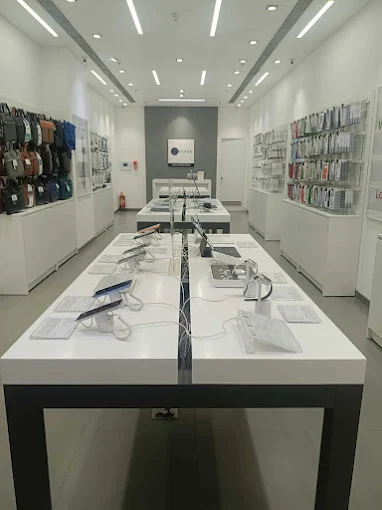 Aptronix-Apple Premium Reseller-Punjagutta store image 3