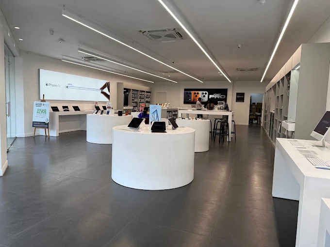 Aptronix - Apple Store, Aspen Towers, Visakhapatnam store image