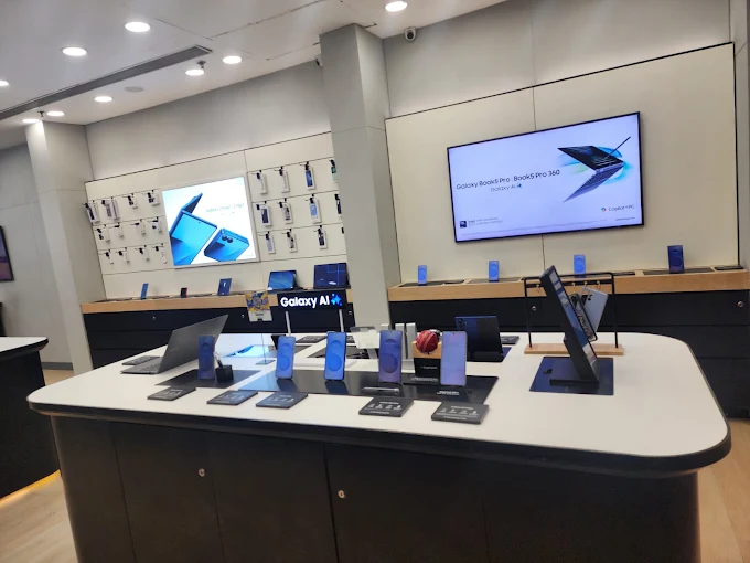 Samsung Experience Store- Gaur City Mall, Noida store image 3