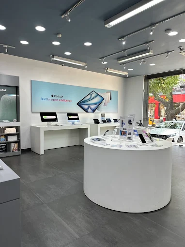 FUTURE World-Apple Premium Reseller- Adyar store image