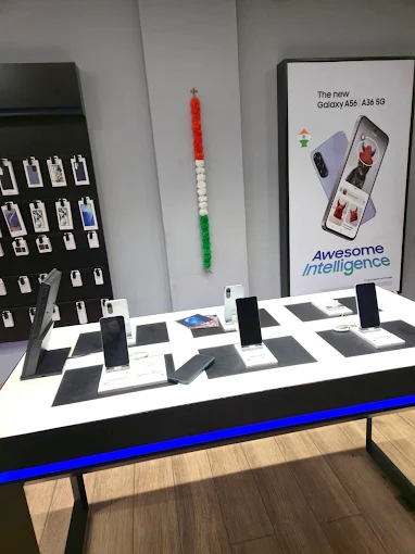 Samsung Experience Store- Kunirwadi store image 3