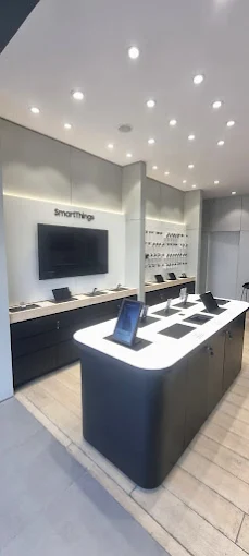 Samsung Experience Store- Kesar Nagar Chauraha store image 3