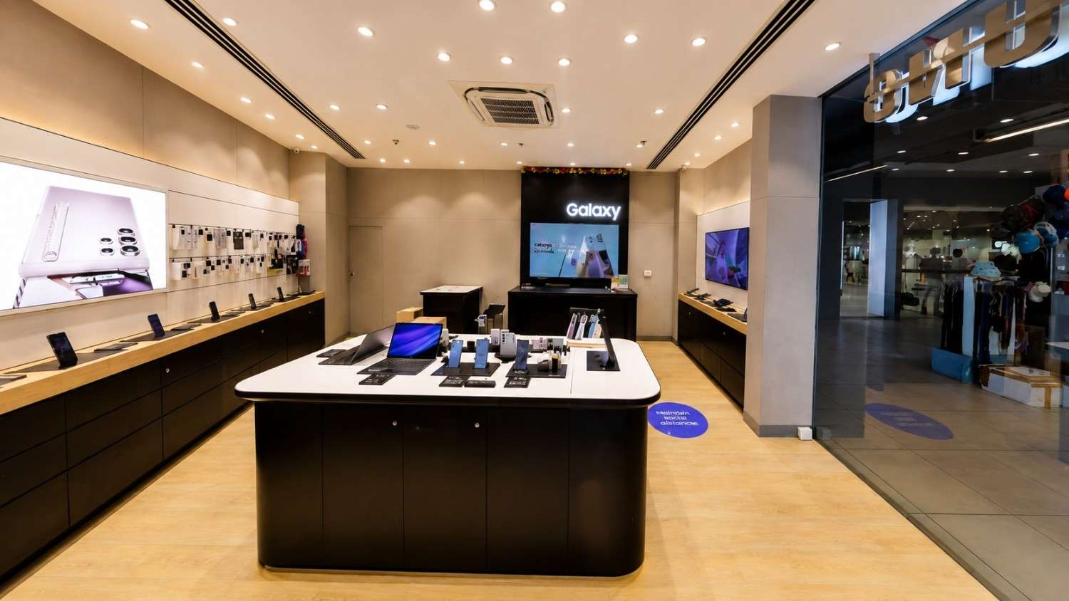 Samsung Experience Store-Jodhpur, Ashapurana Mall store image 3