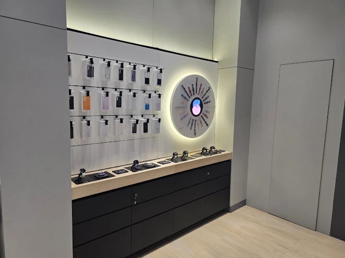 Samsung Experience Store- Sector 70, Gurugram thumbnail 4
