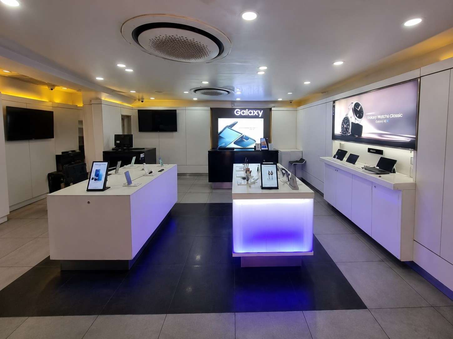 Samsung Experience Store- MG Road store image