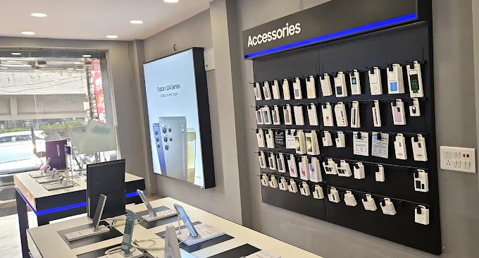 Samsung Experience Store- Pandesara store image 4