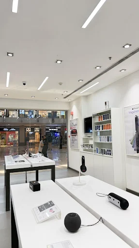 iNEXT-Apple Premium Reseller- Chhatrapati Sambhajinagar thumbnail 4