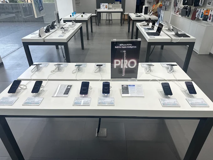 iNext -Apple Premium Reseller-VIP Road store image