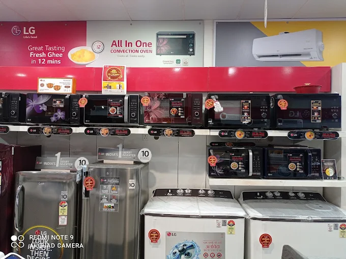 LG BRAND SHOP- CHAUHAN ELECTRONICS -NOIDA store image 4
