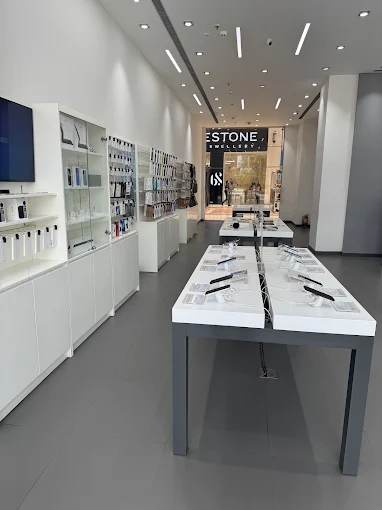 Unicorn- Apple Premium Reseller-Sector 75, Noida store image 3