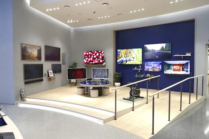 Samsung Flagship Store, Bandra East BKC thumbnail 4