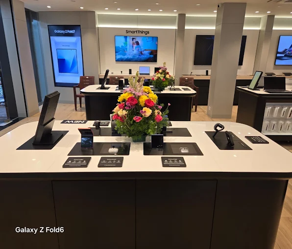 Samsung Experience Store- Basavangudi store image 4