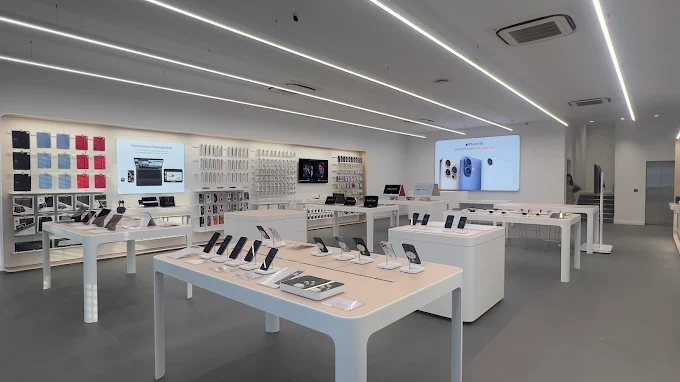 iNSPiRE- Apple Store,M.G. Road, Indore store image