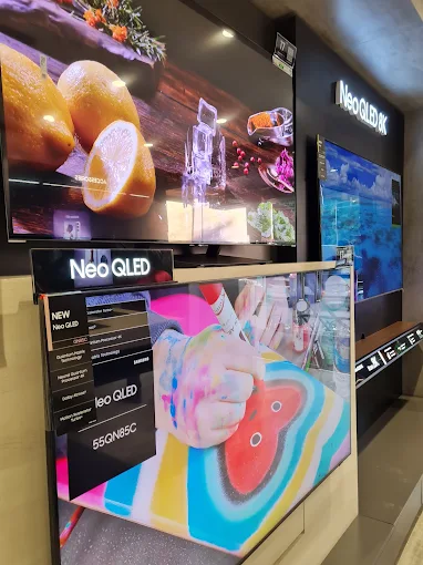Samsung SmartPlaza -Raj Electronics Malviya Nagar store image 3