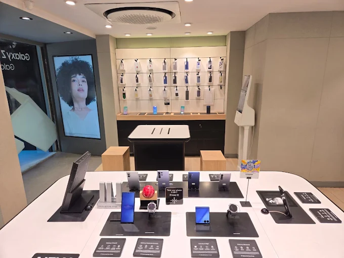 Samsung Experience Store- Andheri West Gharkul Society store image