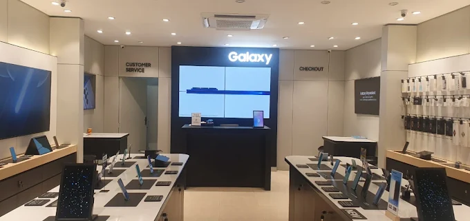Samsung Experience Store- Shyam Nagar store image 3
