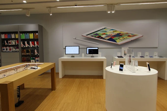iMagine-Apple Premium Reseller-Vadapalani store image 4