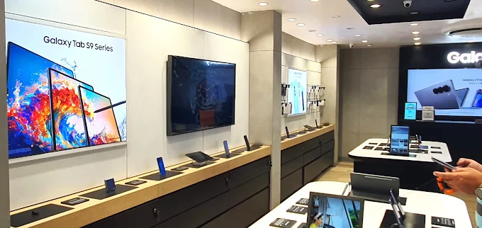Samsung Experience Store- Uttam Nagar store image 4