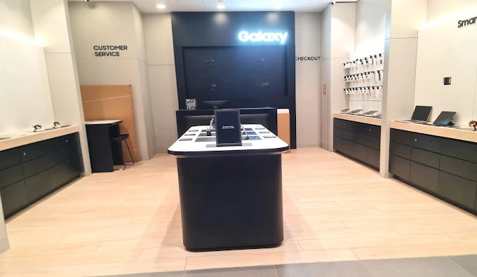Samsung Experience Store- Mantri Square Mall store image