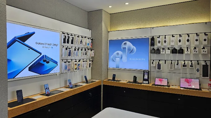Samsung Experience Store- Kothrud Karve Road store image 4