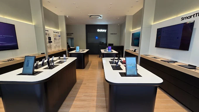 Samsung Experience Store- MI Road store image